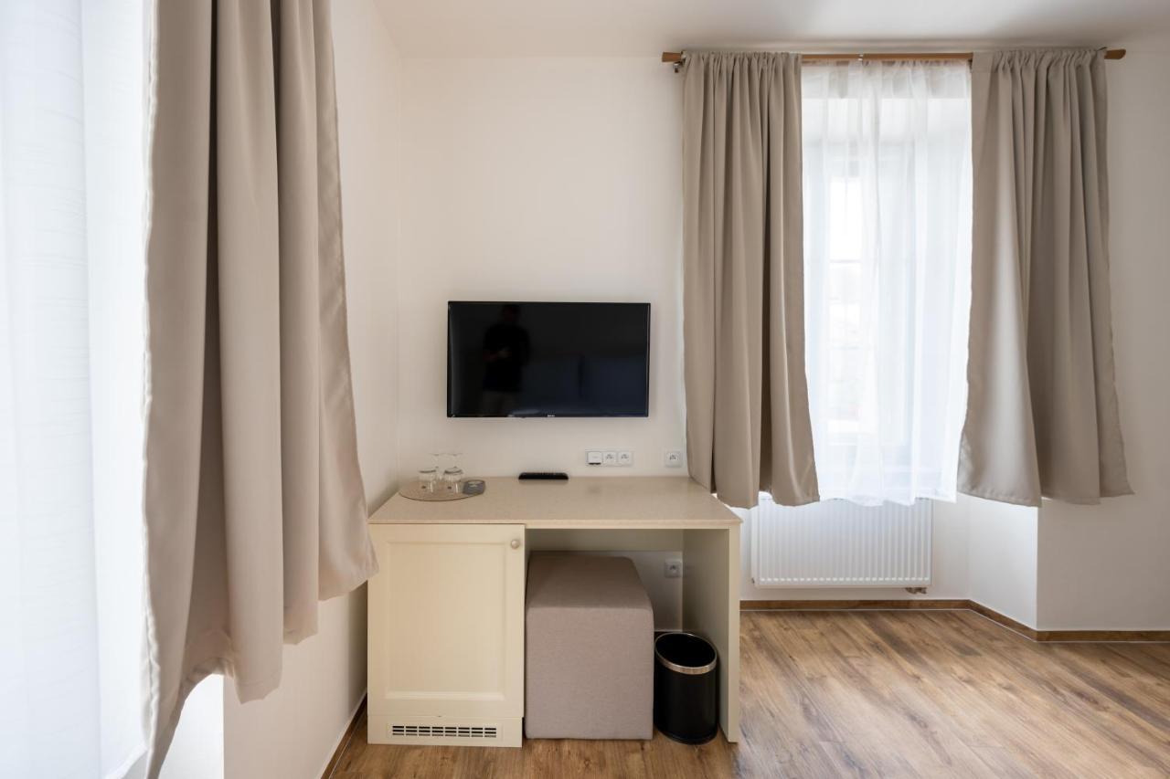 Hotel Barborsky Dvur Kutná Hora Buitenkant foto