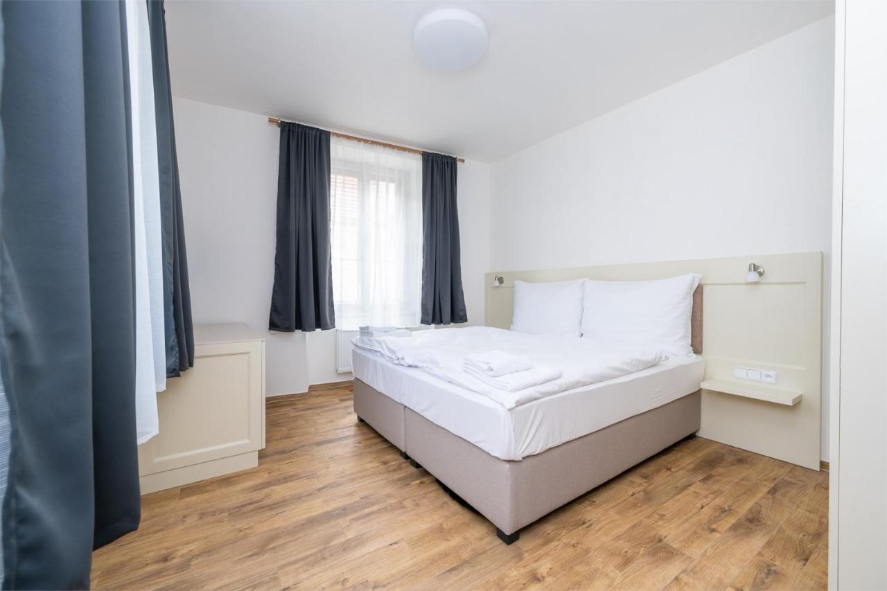 Hotel Barborsky Dvur Kutná Hora Buitenkant foto