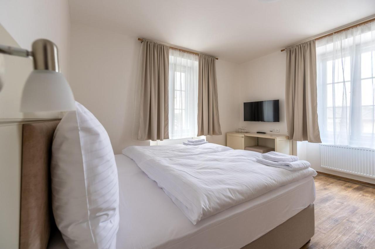Hotel Barborsky Dvur Kutná Hora Buitenkant foto